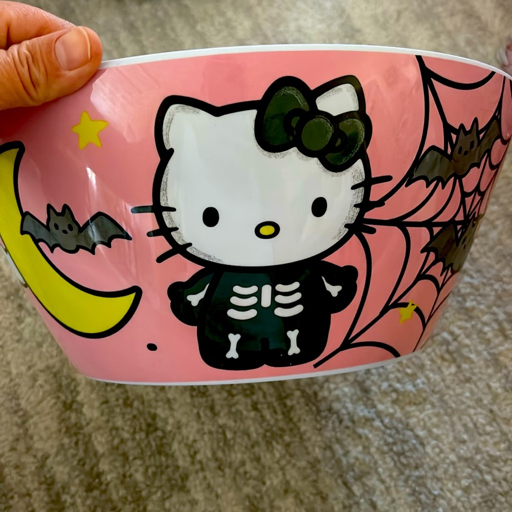 Hello kitty bowl